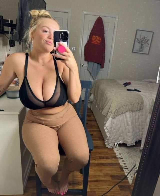 Available for hookup , massages, 420.. incalls and outcalls 😈 🥵 💦💦 💦 text me only on +16162054135 - Image 2